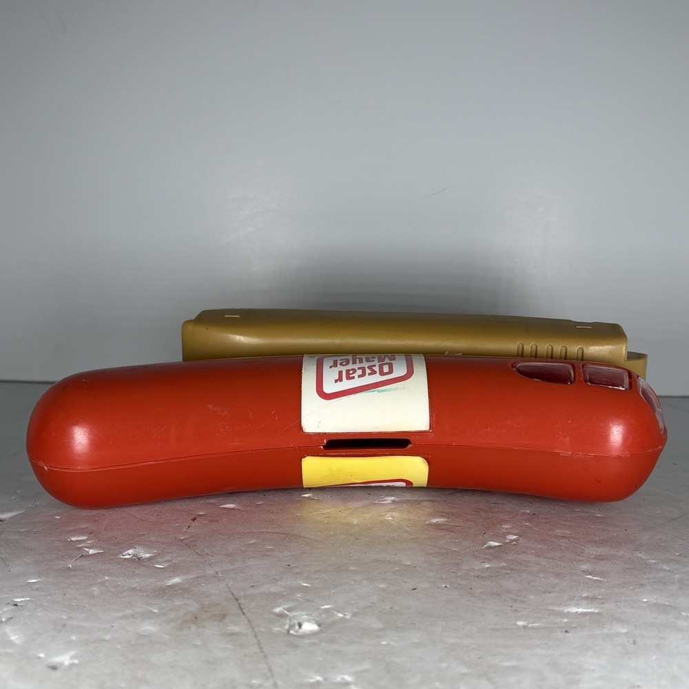 Vintage 90s Oscar Mayer WEINERMOBILE Hot‎ Dog Coin Bank - Picture 5 of 6